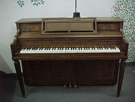 1985 Vose & Sons 40" Spinet Piano